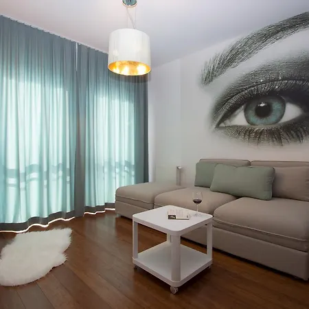 Apartment Lenzo *
