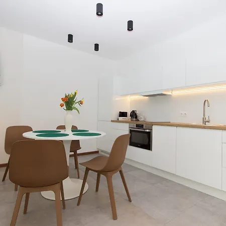Lenzo Apartment *